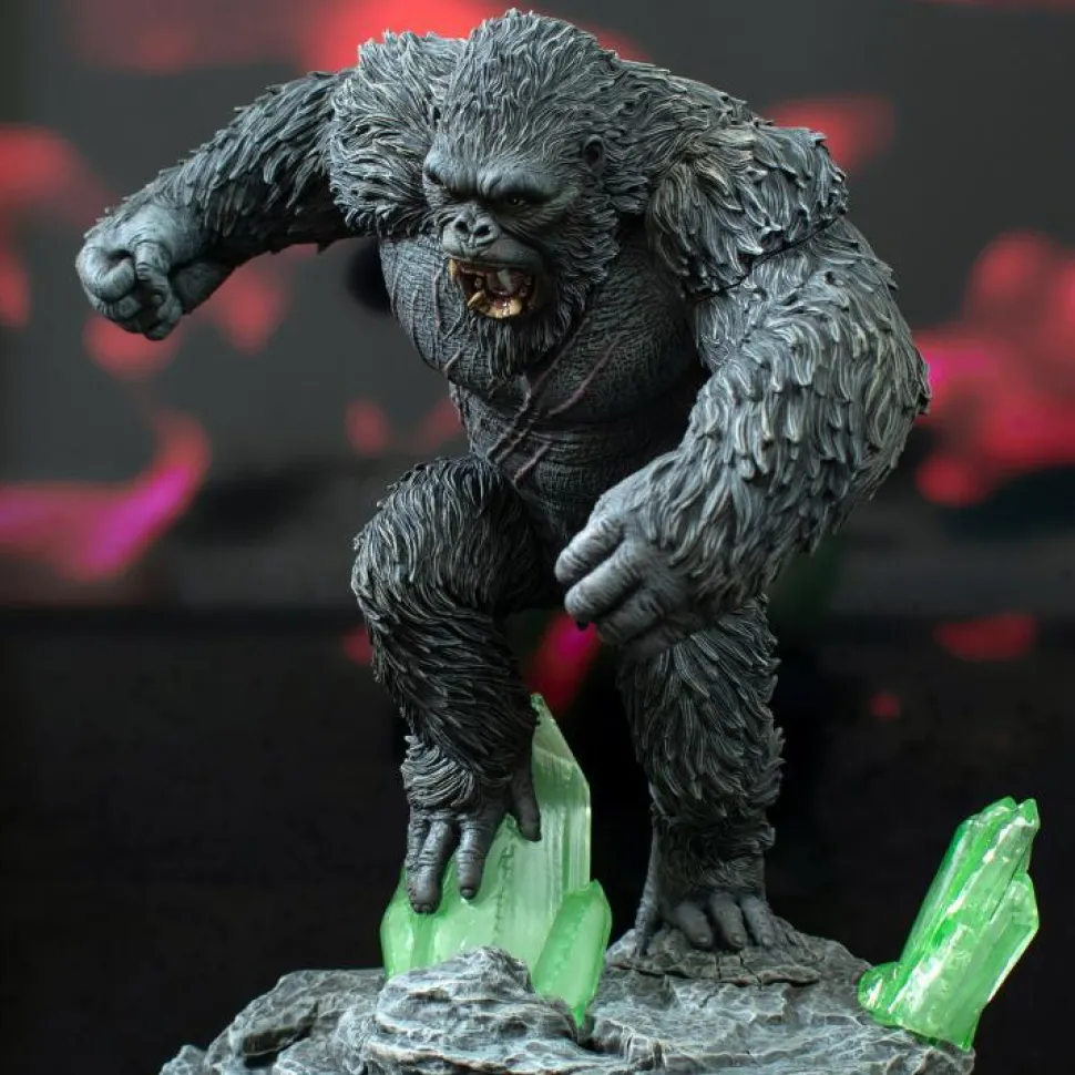 Godzilla x Kong: The New Empire - King Kong Deluxe Gallery 9" PVC Statue