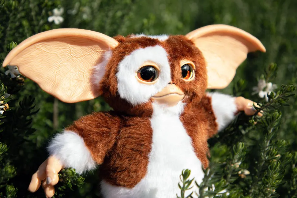Gremlins - Singing & Dancing Gizmo Scaled Replica Plush