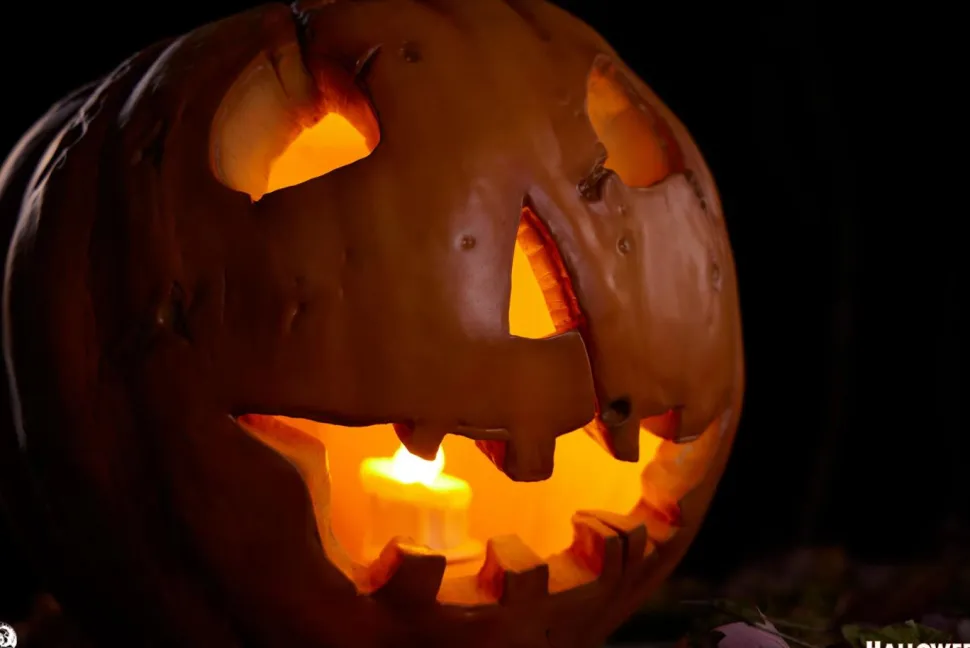 Halloween (1978) - Jack-O-Lantern 1:1 Scale Life-Size Prop Replica