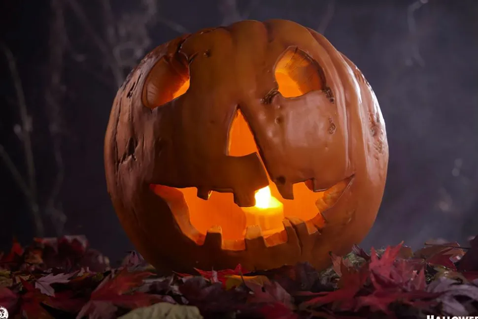 Halloween (1978) - Jack-O-Lantern 1:1 Scale Life-Size Prop Replica