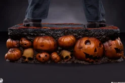 Halloween (1978) - Michael Myers 1/2 Scale Statue
