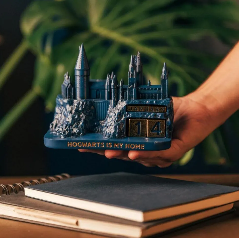 Harry Potter - Hogwarts 3D Perpetual Calendar