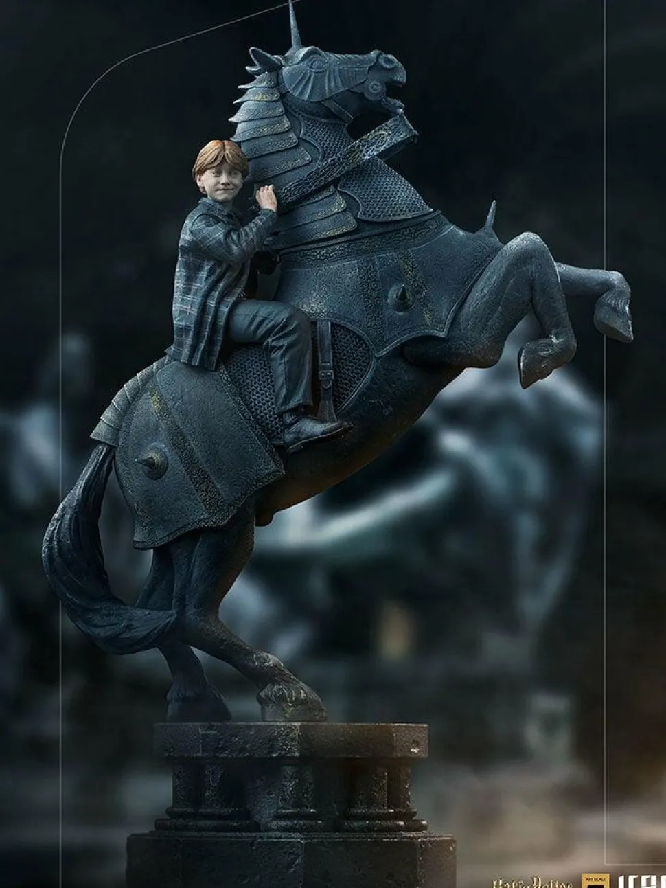 Harry Potter - Ron Weasley at the Wizard Chess Deluxe 1/10th Scale Statue