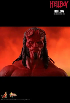 Hellboy (2019) - Hellboy 1/6th Scale Hot Toys Action Figure