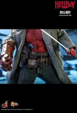 Hellboy (2019) - Hellboy 1/6th Scale Hot Toys Action Figure