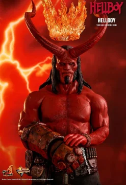 Hellboy (2019) - Hellboy 1/6th Scale Hot Toys Action Figure