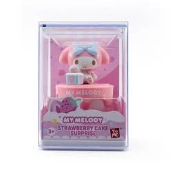 Hello Kitty and Friends - My Melody Strawberry Cake Surprise Vinyl Figure