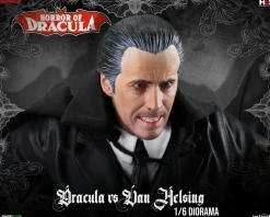 Horror of Dracula (1958) - Dracula vs. Van Helsing 1/6th Scale Diorama Statue