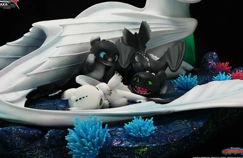 How to Train Your Dragon 3: The Hidden World - Light Fury & Night Lights 1/6th Scale Statue