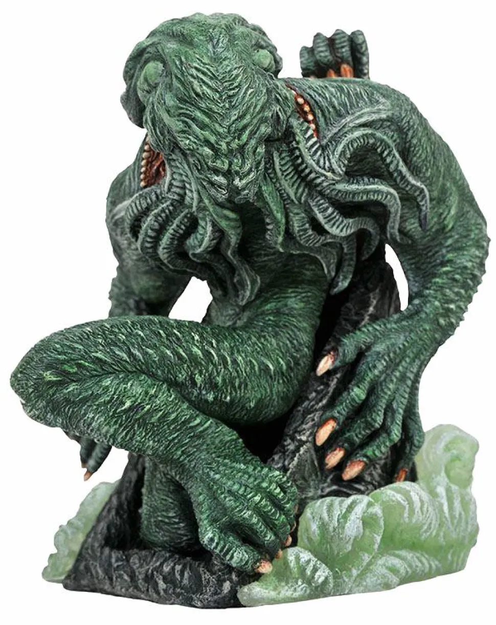 H.P. Lovecraft - Cthulhu 10” PVC Diorama Statue