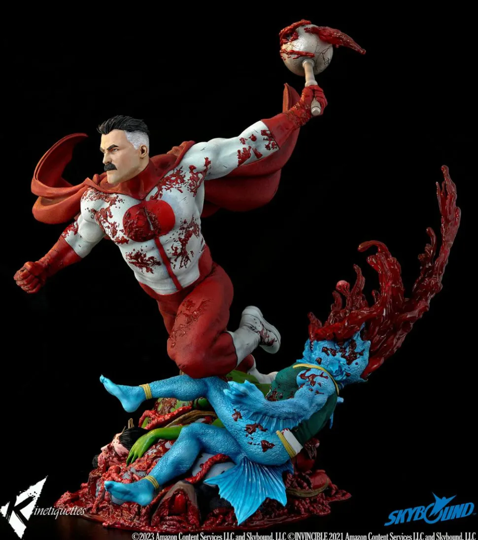 Invincible (2021) - Omni-Man: The Ambush 1/4 Scale Diorama Statue