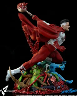 Invincible (2021) - Omni-Man: The Ambush 1/4 Scale Diorama Statue