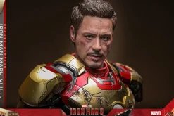 Iron Man 3 - Iron Man Mark XLII 42 (2.0) Deluxe 1/6th Scale Hot Toys Action Figure