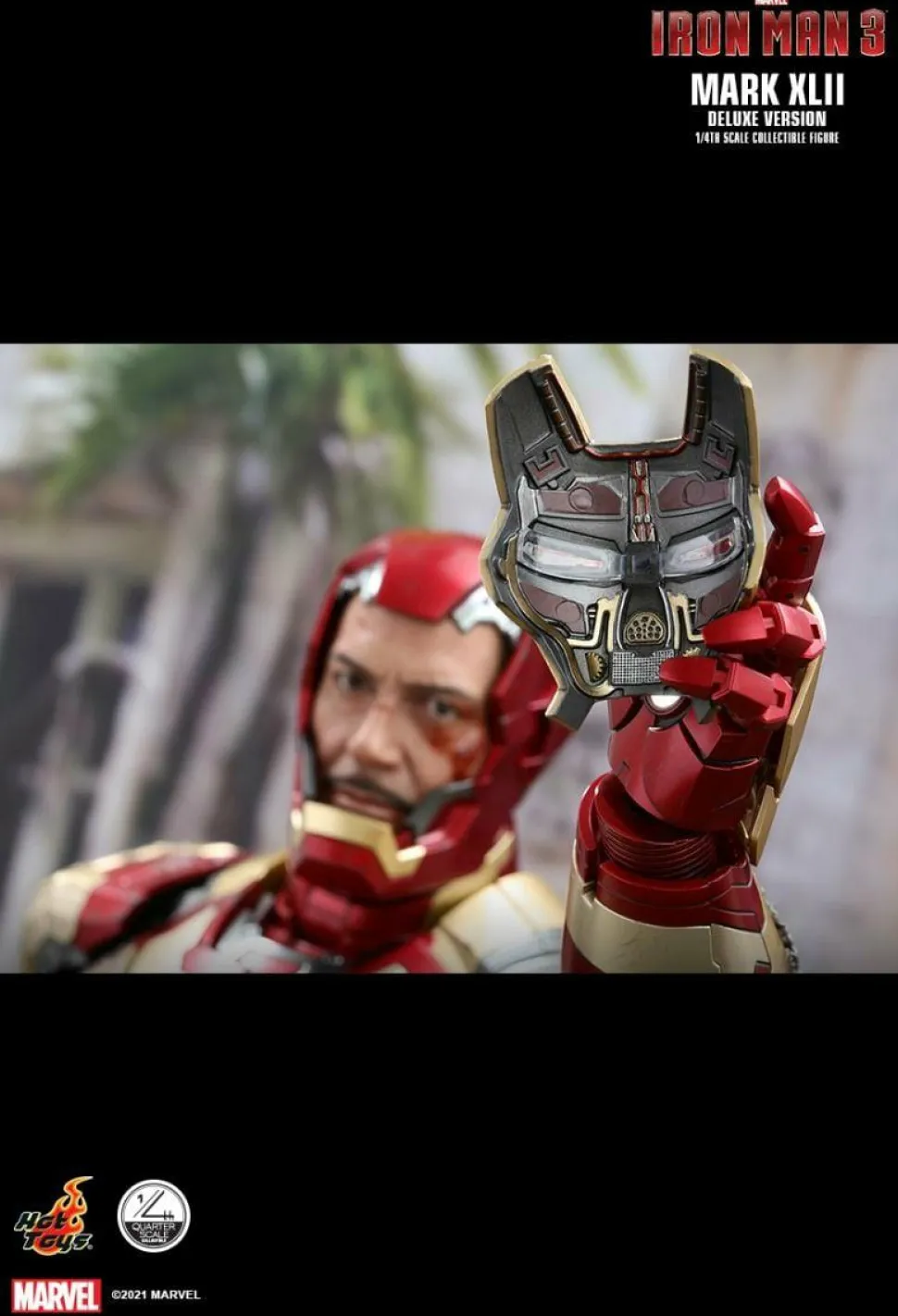 Iron Man 3 - Iron Man Mark XLII (42) Deluxe 1/4 Scale Hot Toys Action Figure