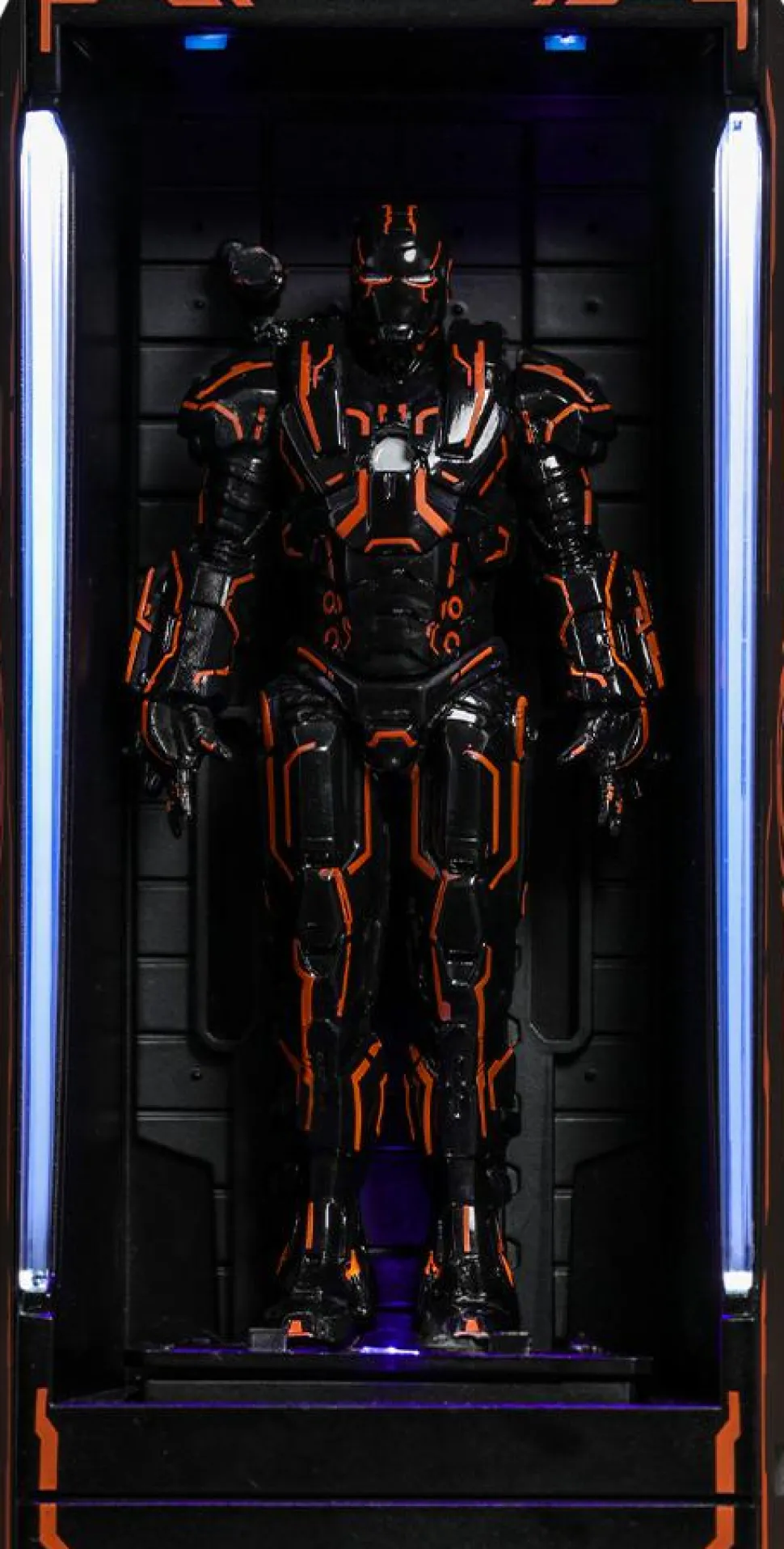 Iron Man 2 - Neon Tech War Machine Hall of Armour 5" Diorama Statue