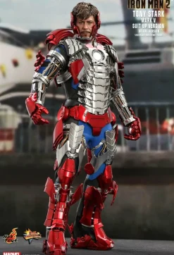 Iron Man 2 - Tony Stark Mark V Suit Up Version Deluxe 1/6th Scale Hot Toys Action Figure