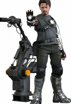 Iron Man - Tony Stark Mech Test Version Deluxe 1/6th Scale Hot Toys Action Figure