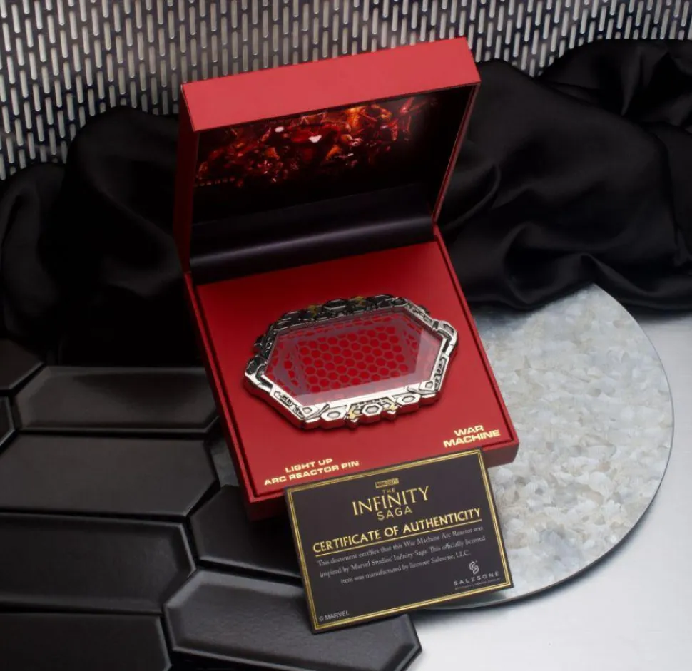Iron Man - War Machine Arc Reactor Infinity Saga Replica Pin