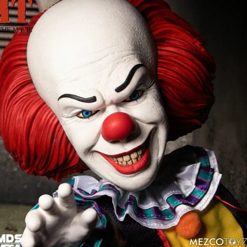 IT (1990) - Pennywise 15” Mega Scale Action Figure