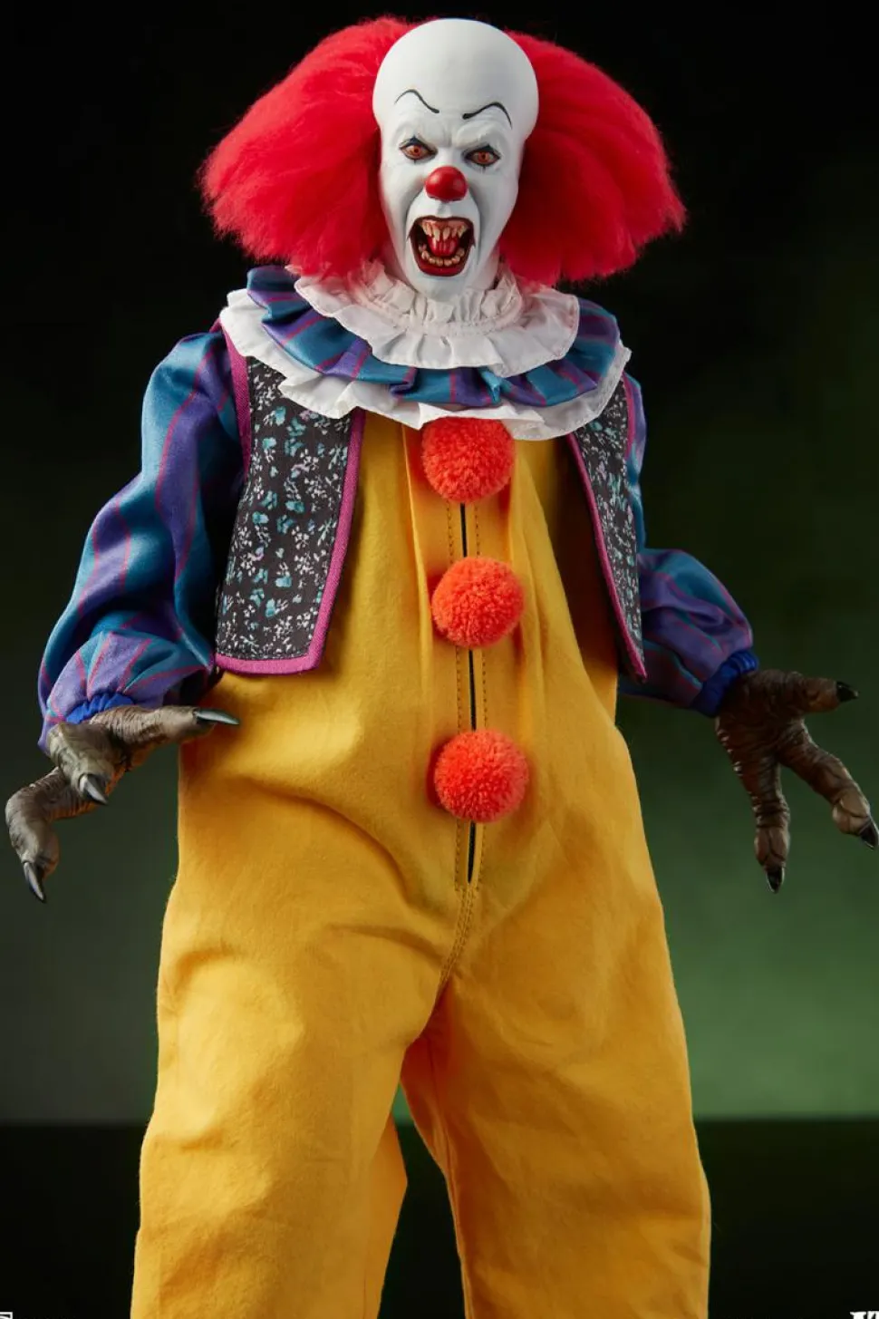 It (1990) - Pennywise 1/6th Scale Action Figure