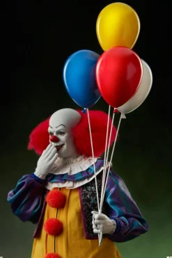 It (1990) - Pennywise 1/6th Scale Action Figure