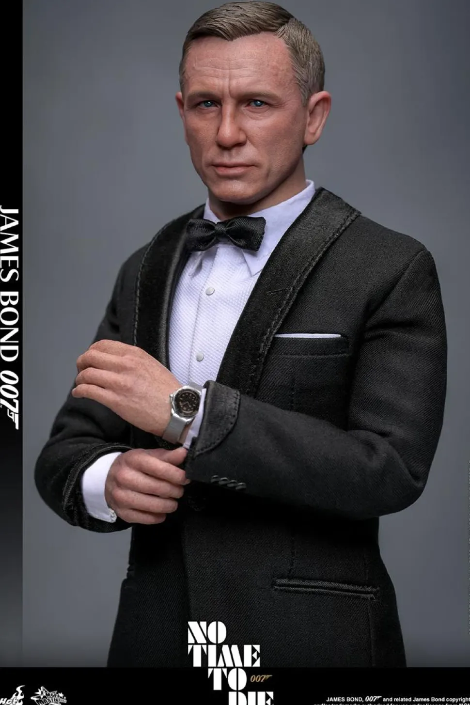 James Bond: No Time to Die - James Bond 1/6th Scale Hot Toys Action Figure