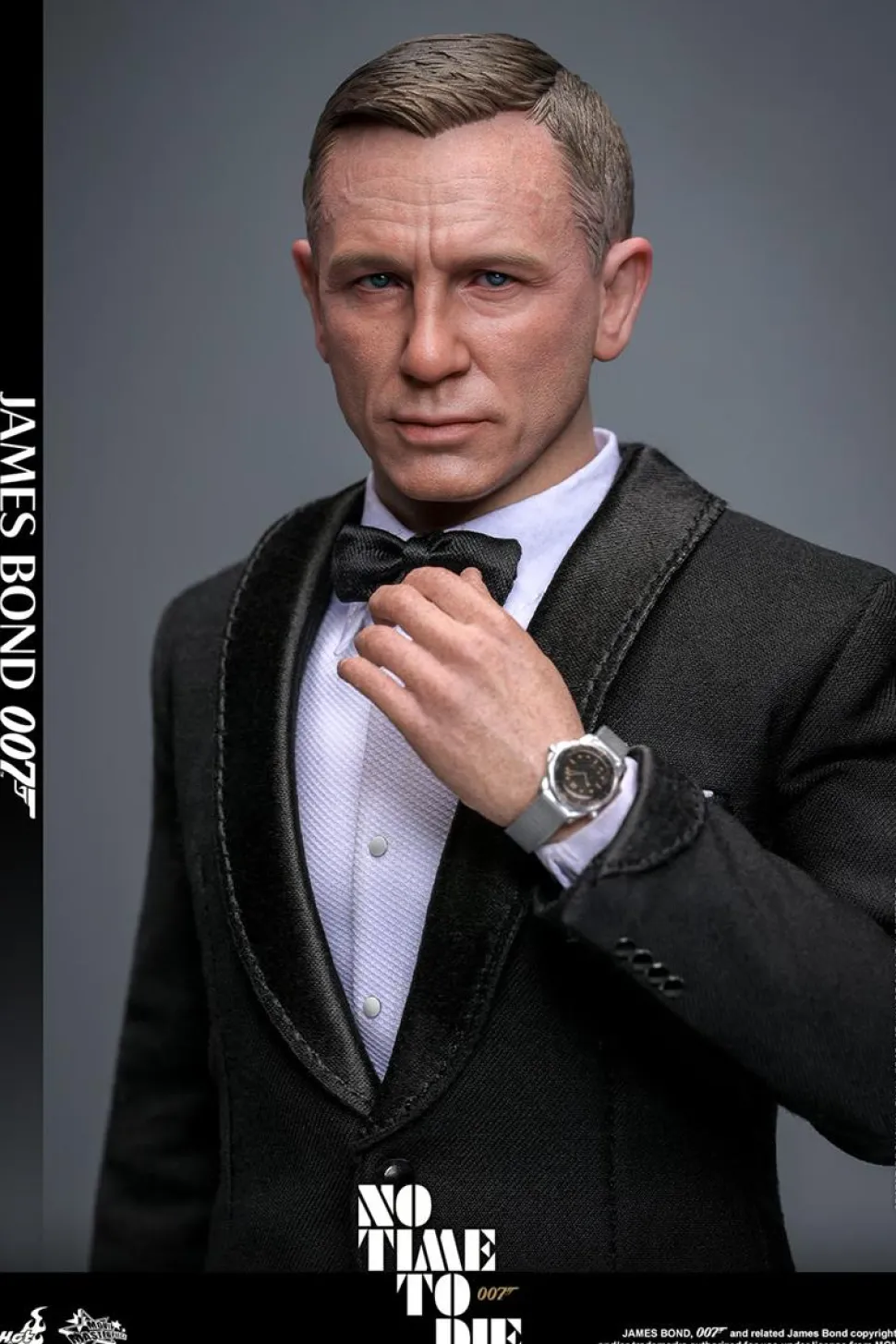 James Bond: No Time to Die - James Bond 1/6th Scale Hot Toys Action Figure