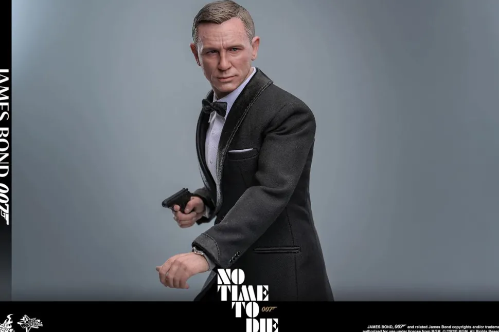 James Bond: No Time to Die - James Bond 1/6th Scale Hot Toys Action Figure