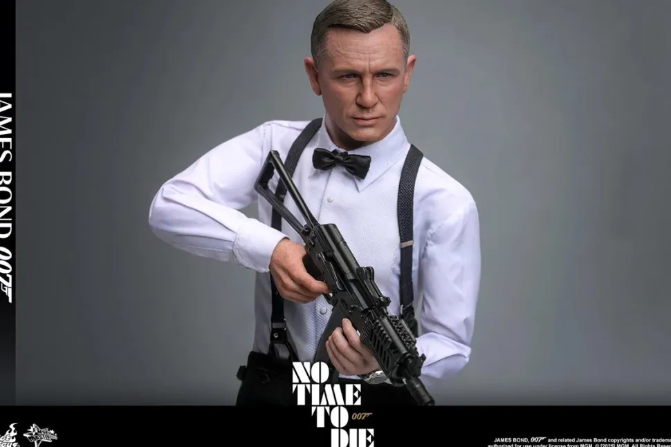 James Bond: No Time to Die - James Bond 1/6th Scale Hot Toys Action Figure