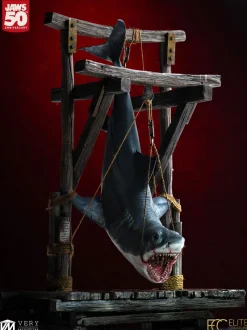 Jaws - Hanging Shark 1/12th Scale Maquette Statue