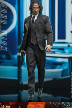 John Wick: Chapter 4 - John Wick 1/6th Scale Hot Toys Action Figure