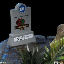 Jurassic Park - T-Rex & Donald Gennaro 1/20th Scale Diorama Statue