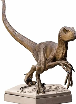 Jurassic Park - Velociraptor B Icons 3.5” Statue