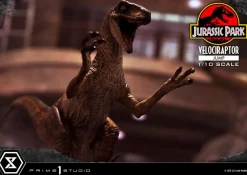 Jurassic Park - Velociraptor Jump 1/10th Scale Statue