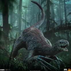 Jurassic World Dominion - Therizinosaurus Demi Art Scale 1/20th Scale Diorama Statue