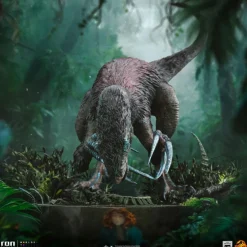 Jurassic World Dominion - Therizinosaurus Demi Art Scale 1/20th Scale Diorama Statue