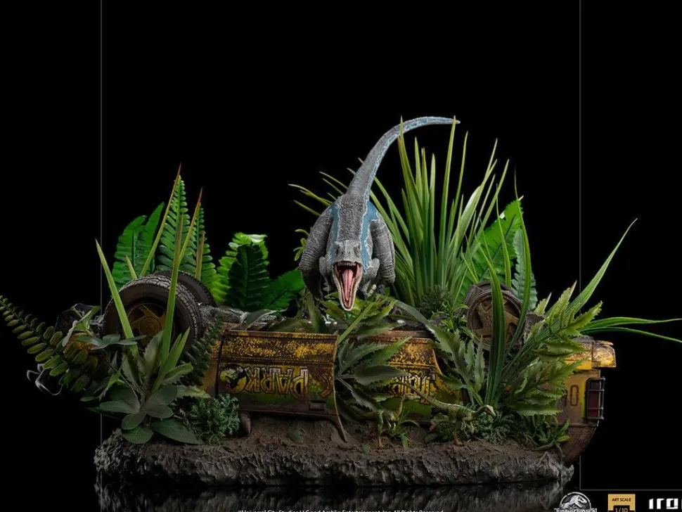 Jurassic World: Fallen Kingdom - Blue Deluxe 1/10th Scale Statue