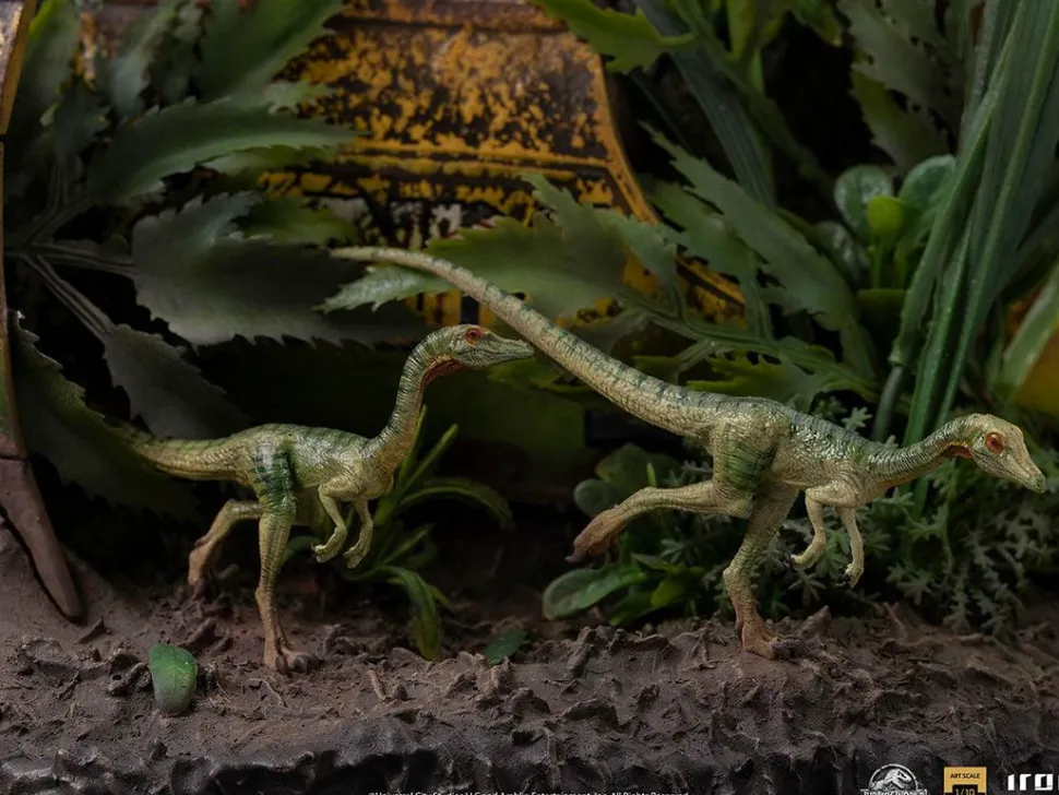 Jurassic World: Fallen Kingdom - Blue Deluxe 1/10th Scale Statue