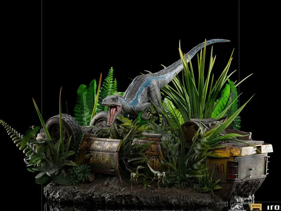 Jurassic World: Fallen Kingdom - Blue Deluxe 1/10th Scale Statue