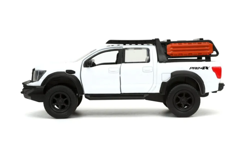 Just Trucks - White 2020 Nissan Titan Pro-4X 1/32 Scale Die-Cast Vehicle Replica