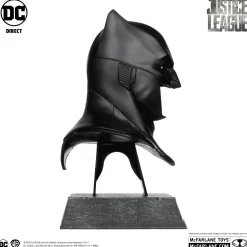 Justice League (2017) - Batman Cowl 1/3rd Scale Replica PVC Statue