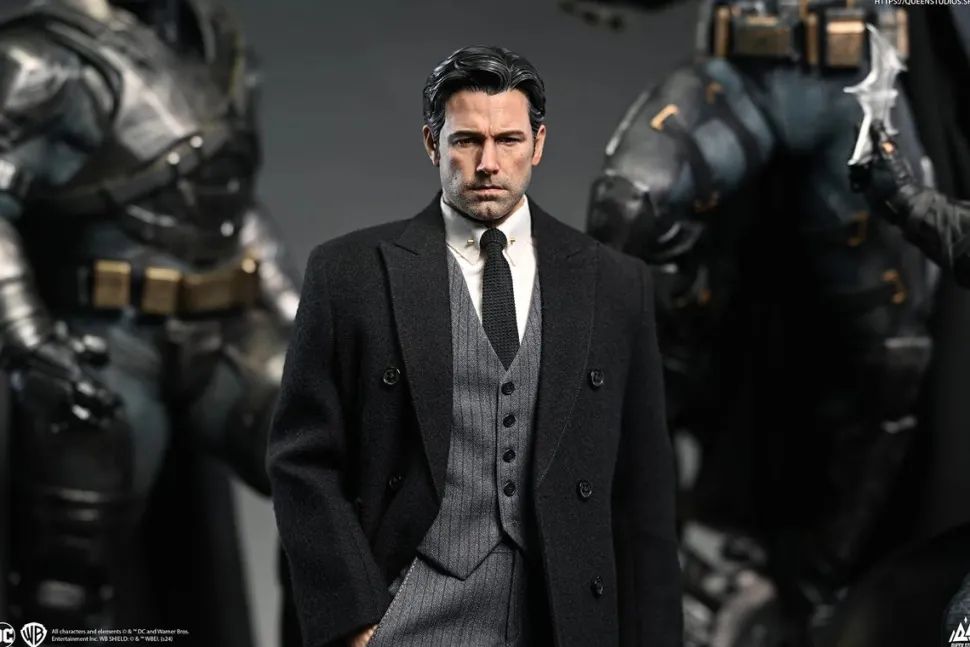 Justice League (2017) - Ben Affleck as Bruce Wayne 1/4th Scale Statue