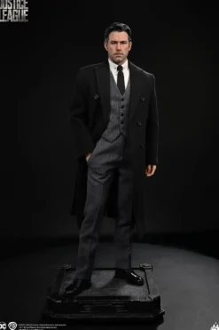 Justice League (2017) - Ben Affleck as Bruce Wayne 1/4th Scale Statue