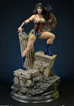 Justice League: The New 52 - Wonder Woman 24” Statue