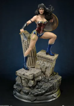 Justice League: The New 52 - Wonder Woman 24” Statue
