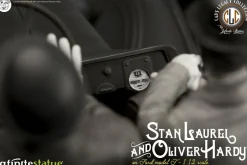Laurel & Hardy - Stan Laurel & Oliver Hardy on Ford Model J 1/12th Scale Statue