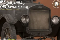 Laurel & Hardy - Stan Laurel & Oliver Hardy on Ford Model J 1/12th Scale Statue