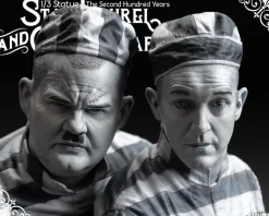 Laurel & Hardy: The Second Hundred Years - Stan & Oliver 1/3 Scale Statue