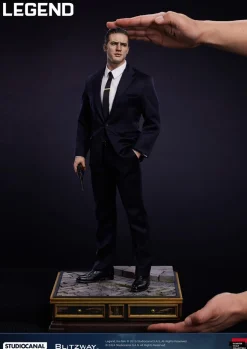 Legend (2015) - Reginald Reggie Kray 1/4th Scale Statue