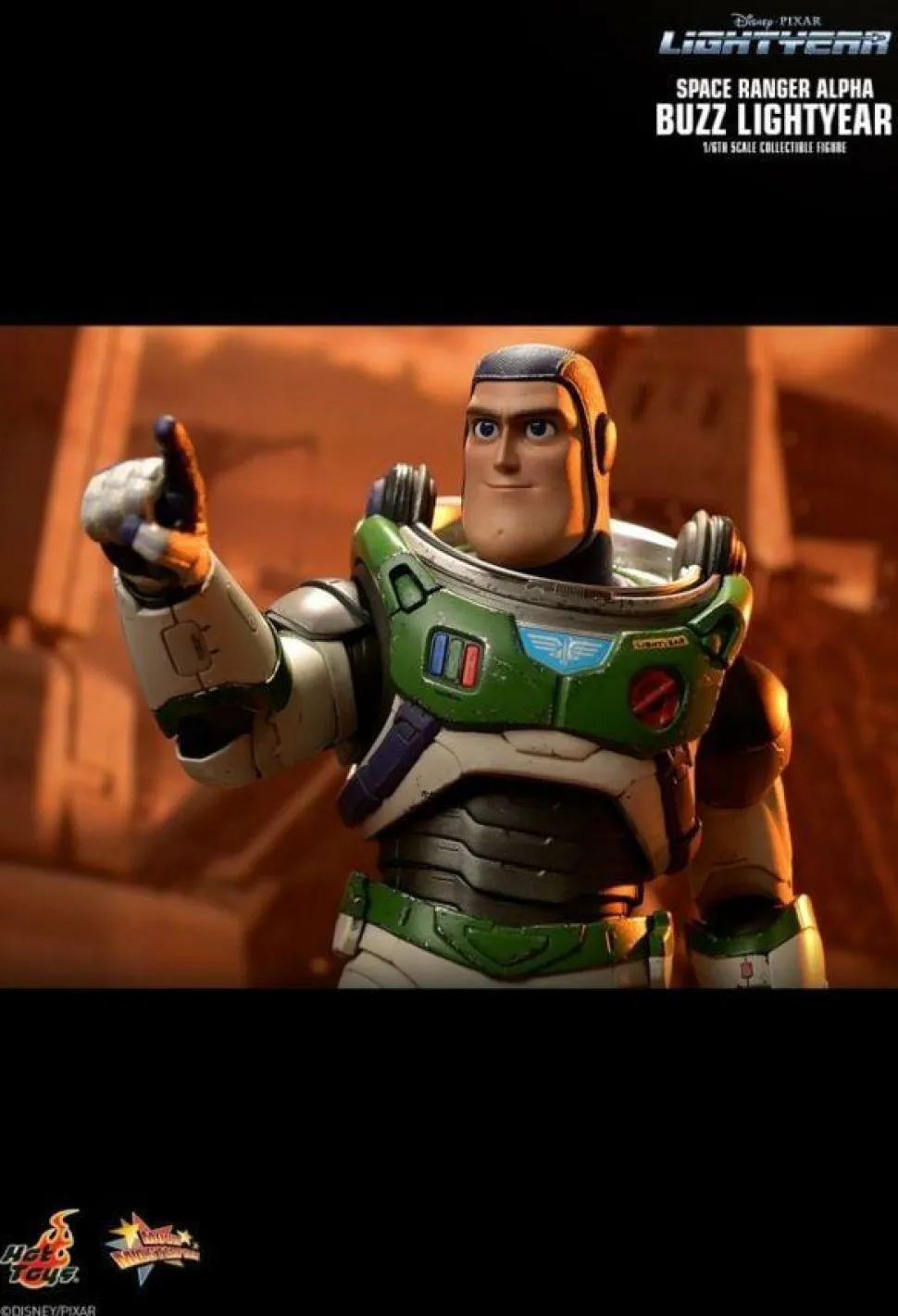 Lightyear (2022) - Alpha Buzz Lightyear 1/6th Scale Hot Toys Action Figure